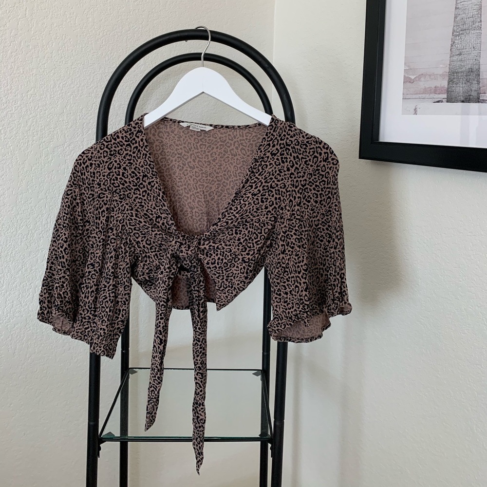 American Eagle Leopard Print Tie Crop Top
